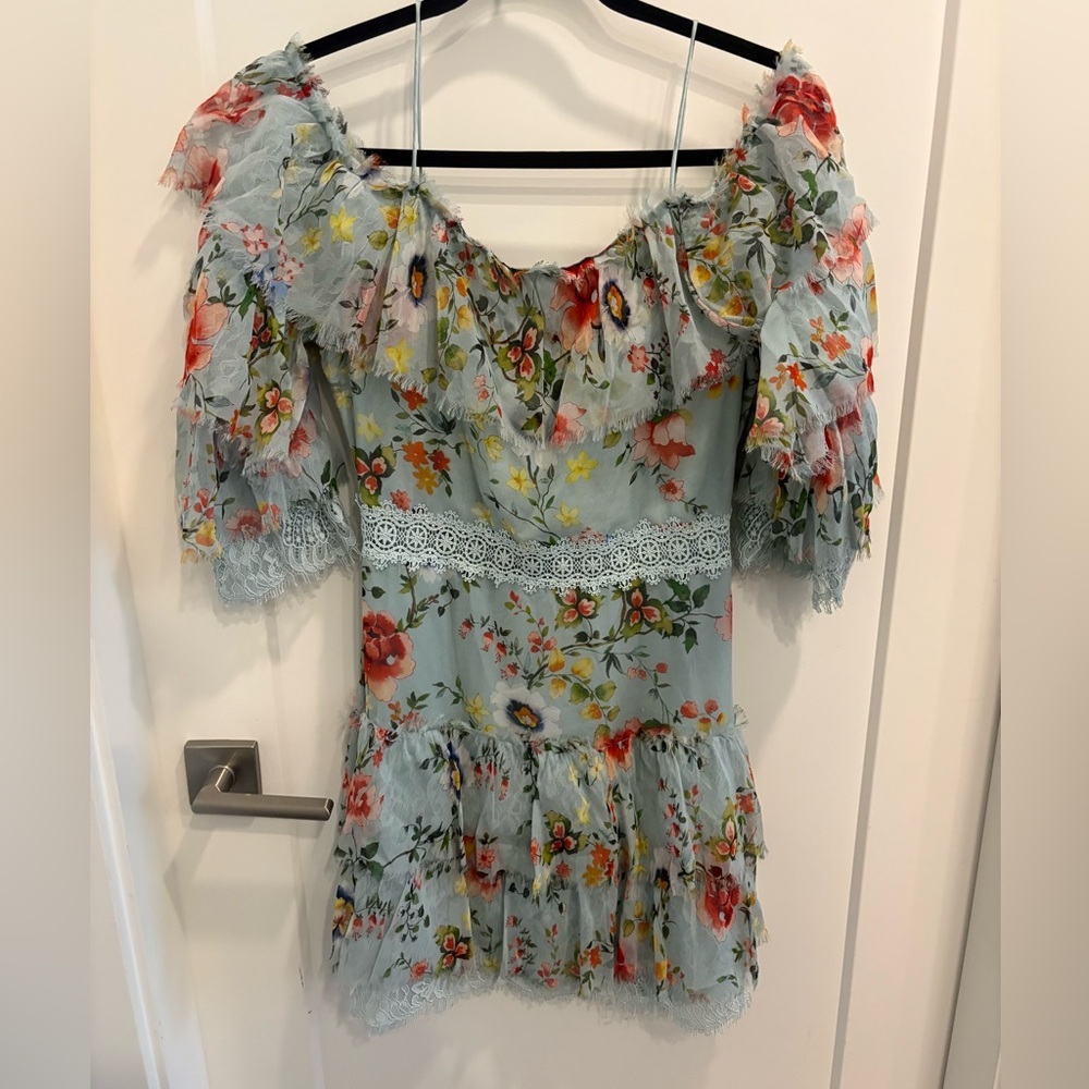 ALICE + OLIVIA SANTOS COLD SHOULDER DRESS - Picture 3 of 11